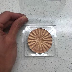 OFRA Bali Highlighter